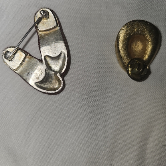 Brooch Bundle - Picture 2 of 3